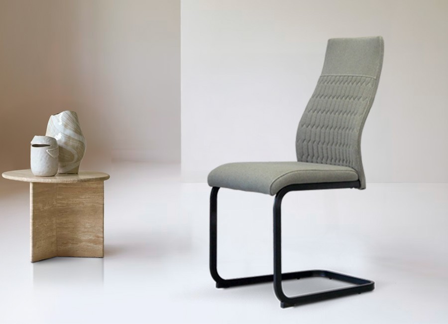 Silla Andros color gris con pata metálica negra