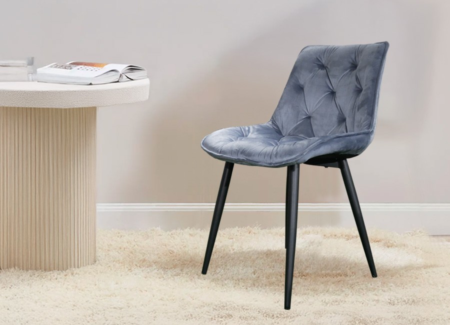 Silla Noa gris con patas metálicas negras