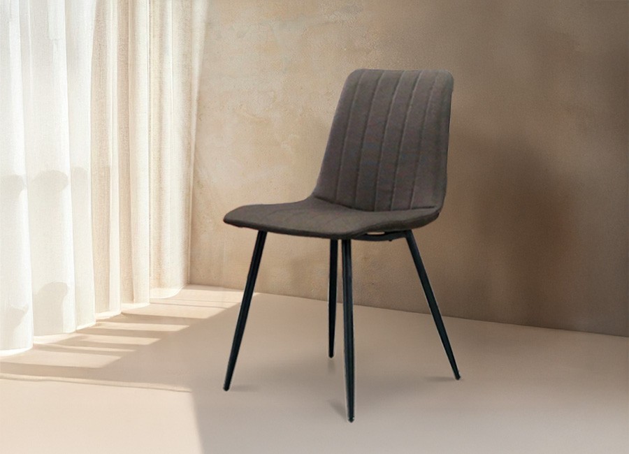 Silla Florencia con tapizado marrón oscuro