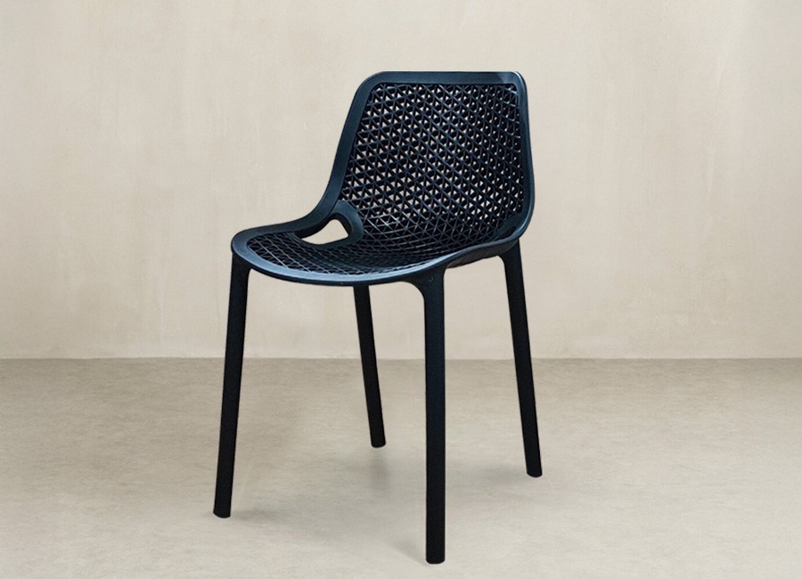 Silla Tossa de exterior de color negro